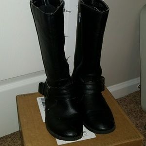 Big Girls Kenneth Cole Boots